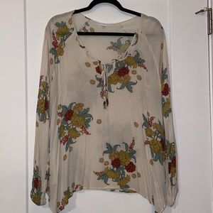 Coco & Jameson Flower Blouse